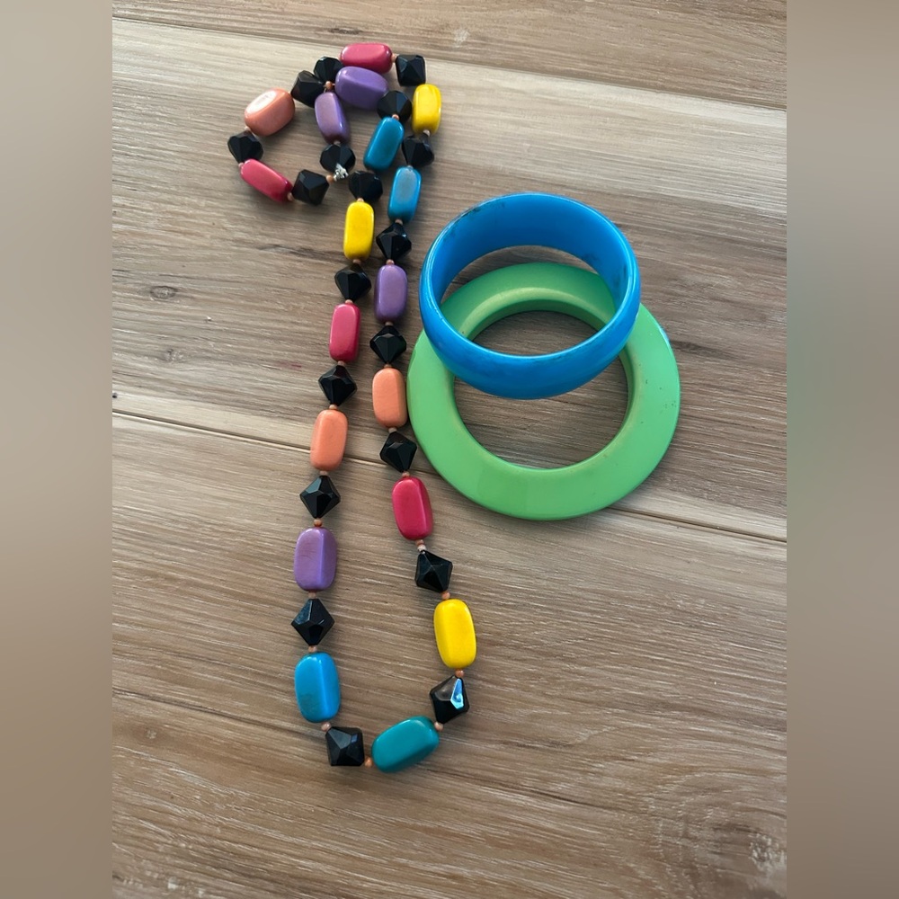 Vintage Acrylic Necklace and Bangles